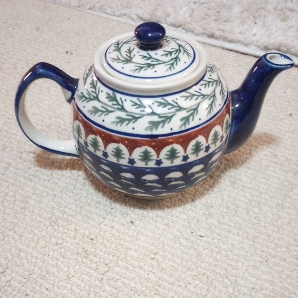 Boleslawiec Christmas Tree Pattern Teapot with Tree Motif